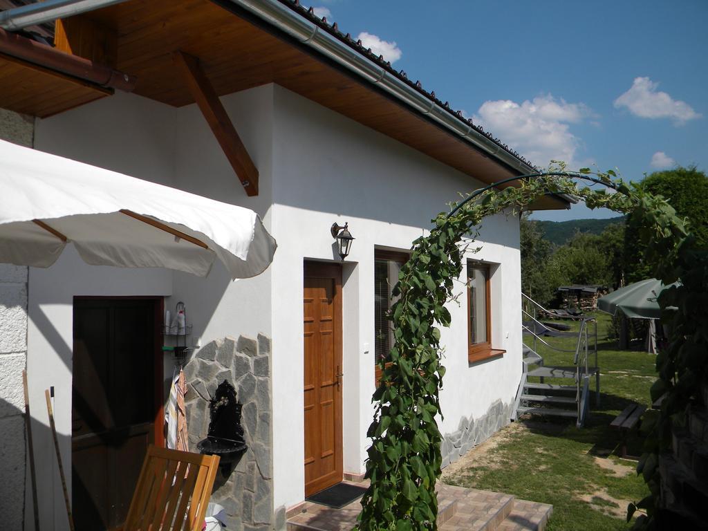 Penzion Anika Krasnohorska Dlha Luka Buitenkant foto