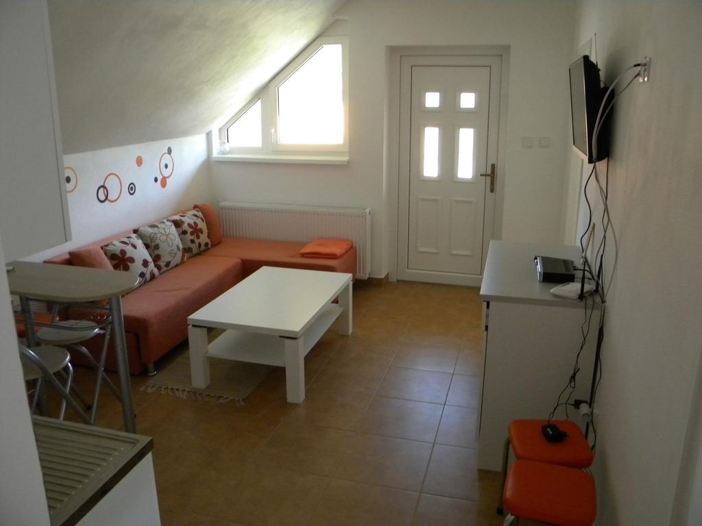 Penzion Anika Krasnohorska Dlha Luka Buitenkant foto